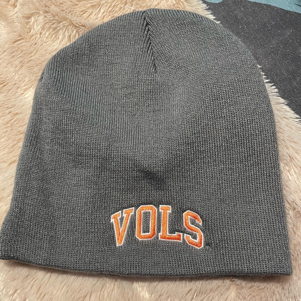 UT Volunteers Beanie NWOT